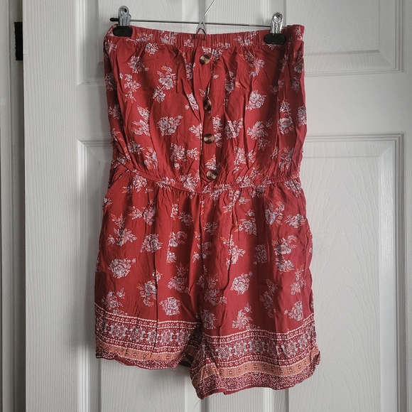 Strapless Shorts Romper - Picture 1 of 14